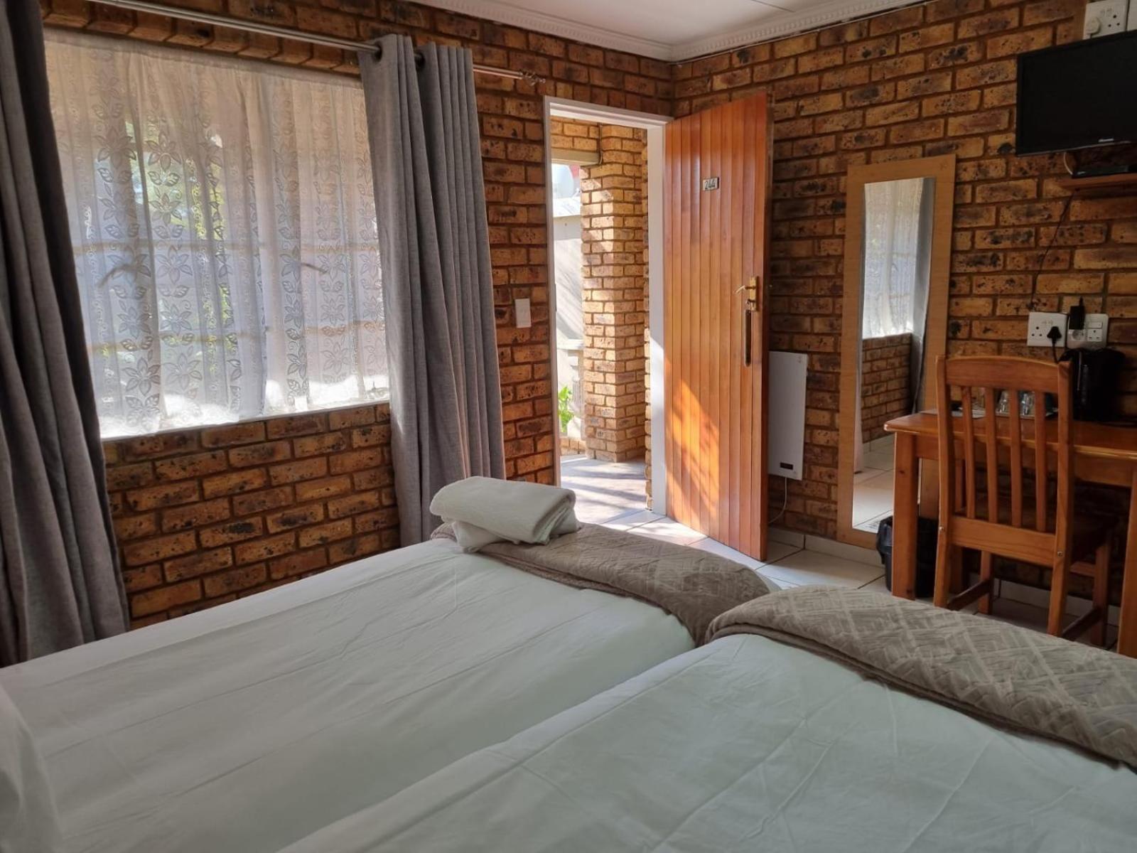 Airport Inn Bed And Breakfast Kempton Park Extérieur photo